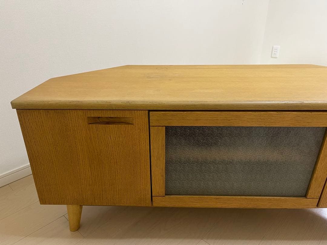 コーナー型テレビ台 脚付き　120×49.5 ベルメゾン　ナチュラル無垢材
