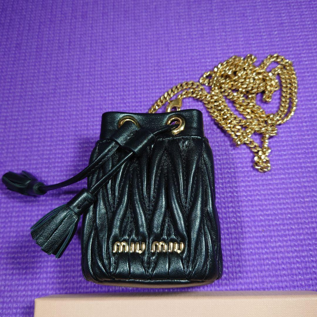 Miu Miu ブラックミニバッグ(小物Keyケース)