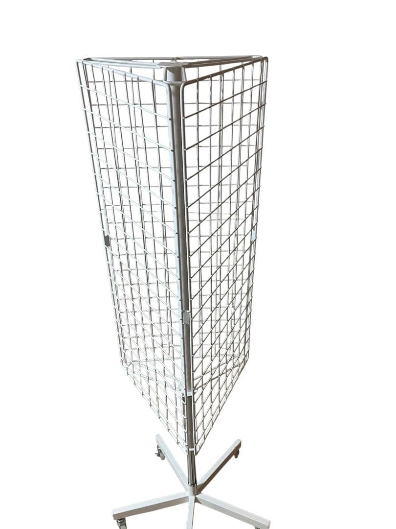 【美品】三角回転ネット什器 ロング ホワイト 3面 ネット キャスター付 回転式