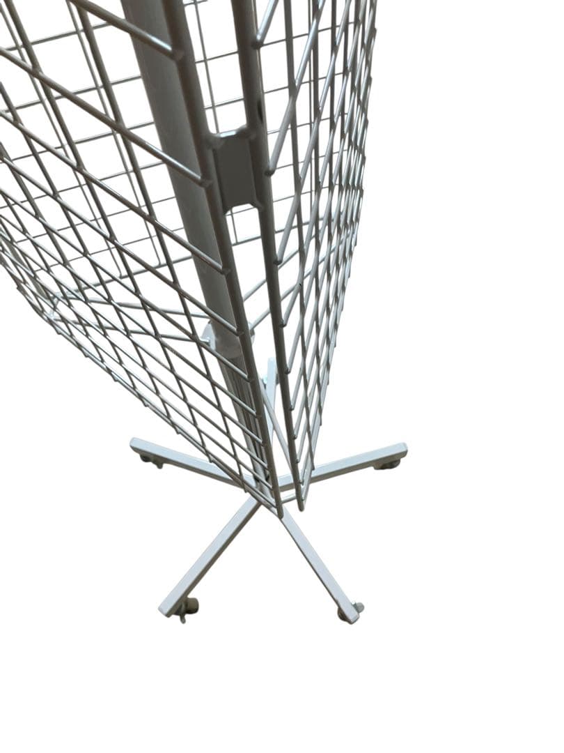 【美品】三角回転ネット什器 ロング ホワイト 3面 ネット キャスター付 回転式