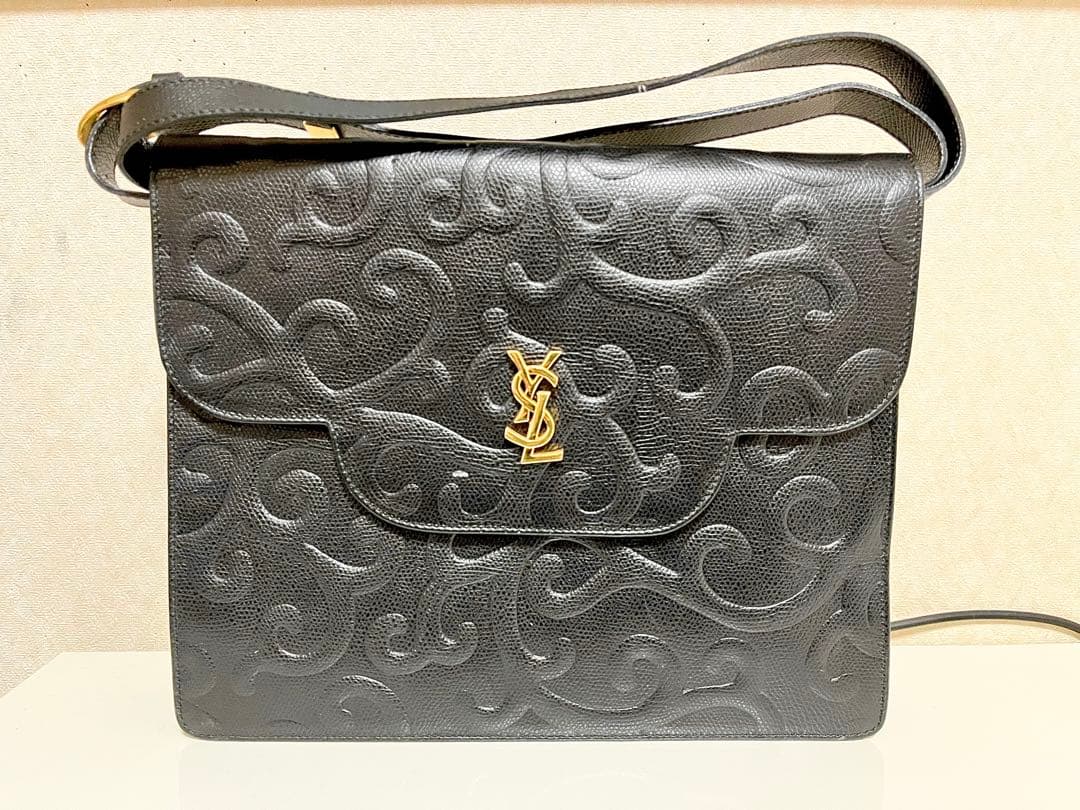YSL ブラック ショルダーバッグ