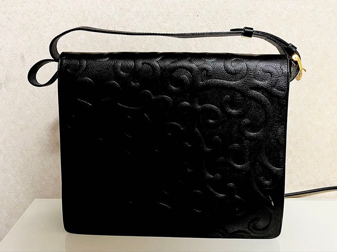 YSL ブラック ショルダーバッグ