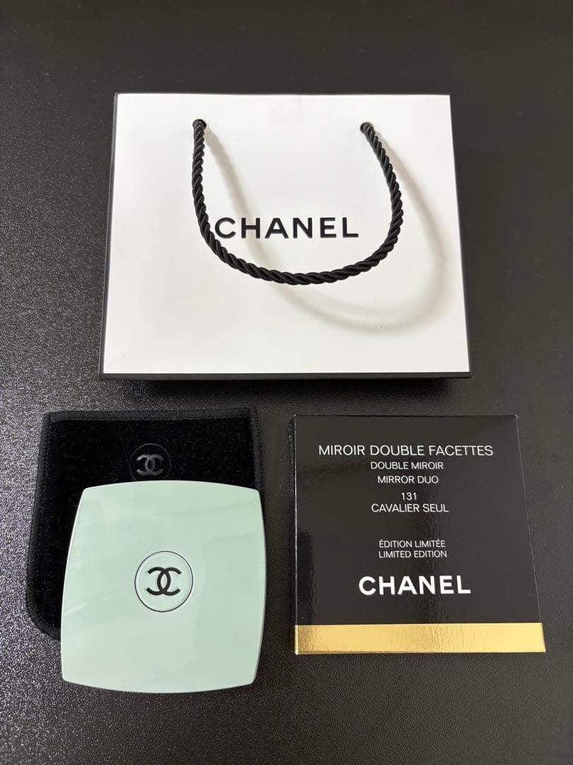 CHANEL ミラー　限定カラー　131