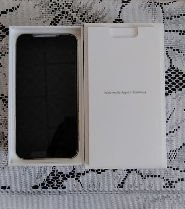 ドコモ　iPhone XS Silver 64GB　docomo　新品未使用