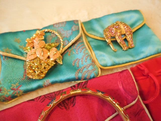 遺品整理 アジアン ジュエリー アクセサリー ネックレス バングル ブローチ