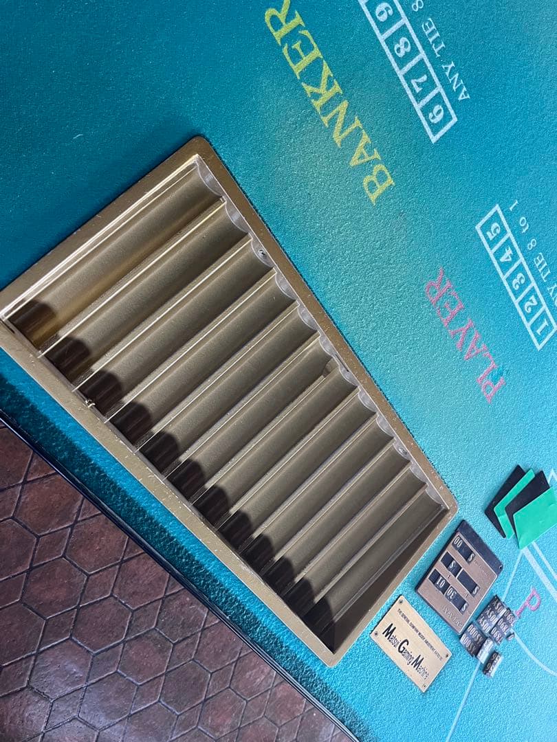 MGM製バカラテーブル