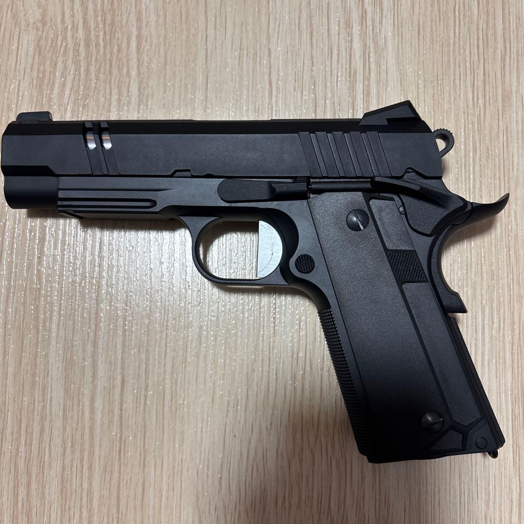 Carbon8 HELLCAT 4.3 co2ガスガン