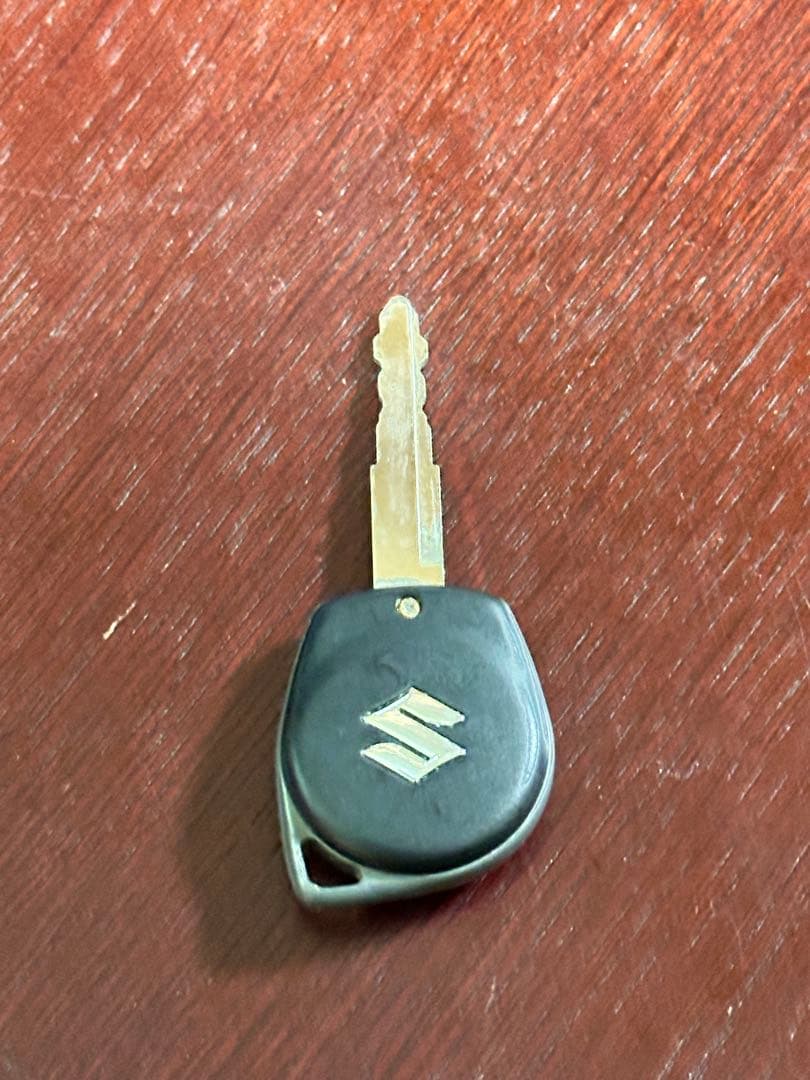 スズキ エブリイワゴン　DA64W キーレスエントリー リモコンキー