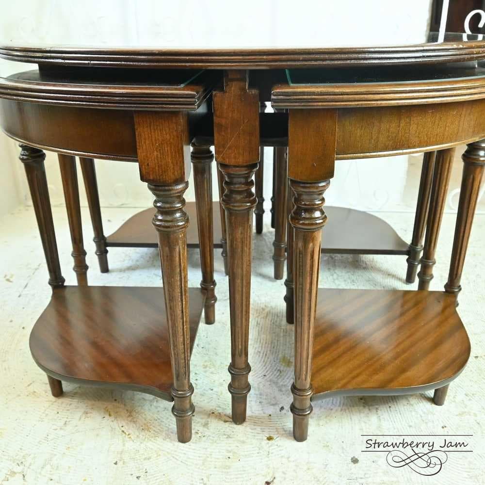 【早い者勝ち】L3705-264 英国アンティーク 丸テーブル ネストテーブル