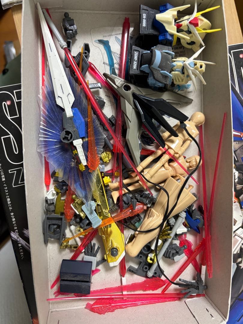 MGストライクフリーダム、デスティニー、暁、ノワール　+ジャンク品