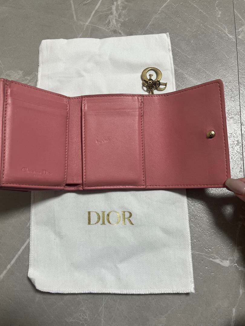 【1/3限定値下げ】即購入◎Dior ピンク キルティング 三つ折り財布