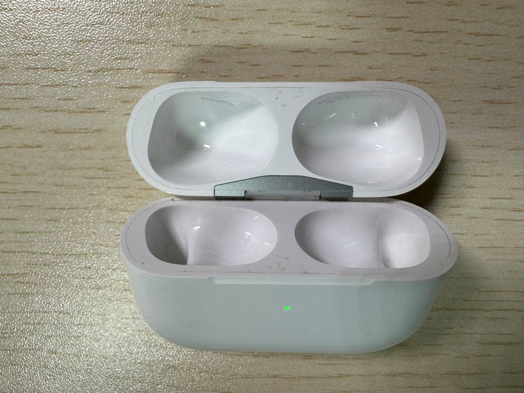 AirPods Pro (第2世代) 本体 + イヤーチップM1組