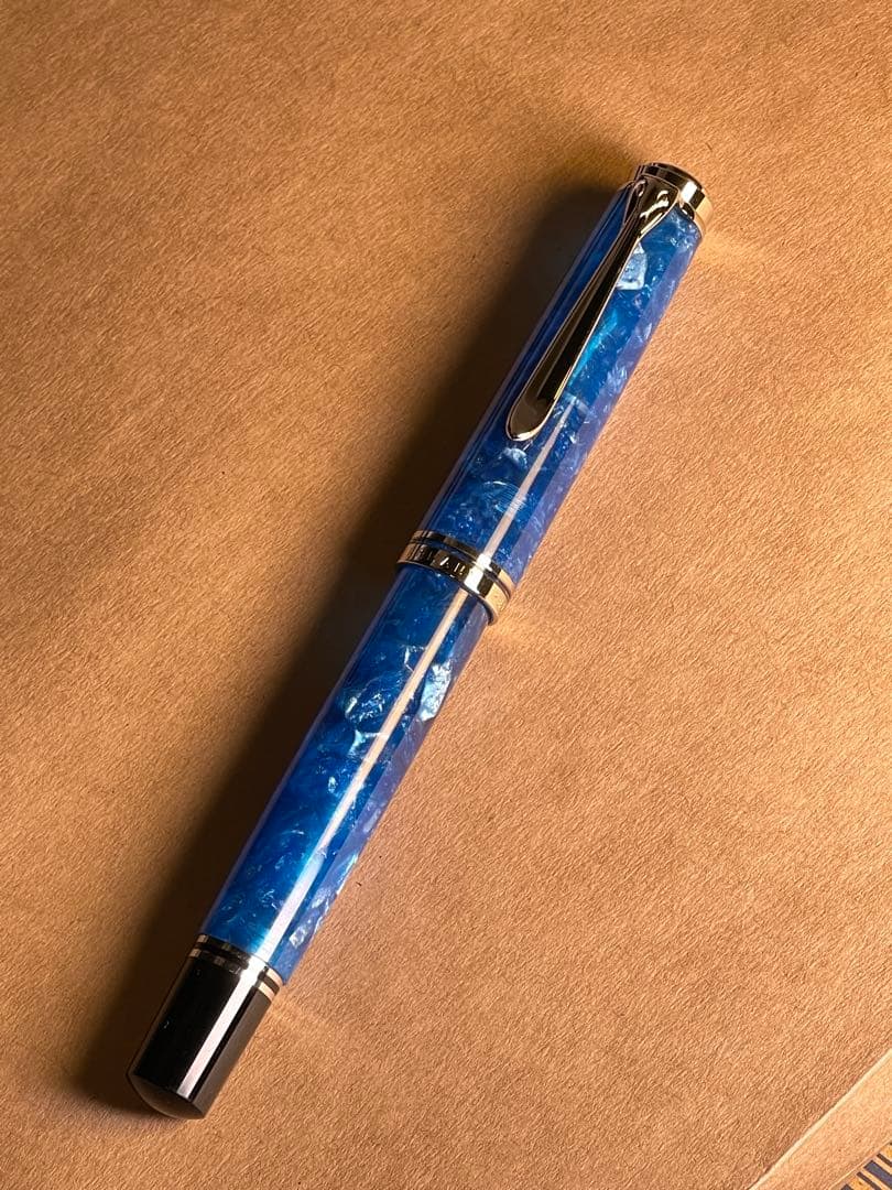 Pelikan ペリカン 万年筆　M805 ヴァイブラントブルーペンケース付き