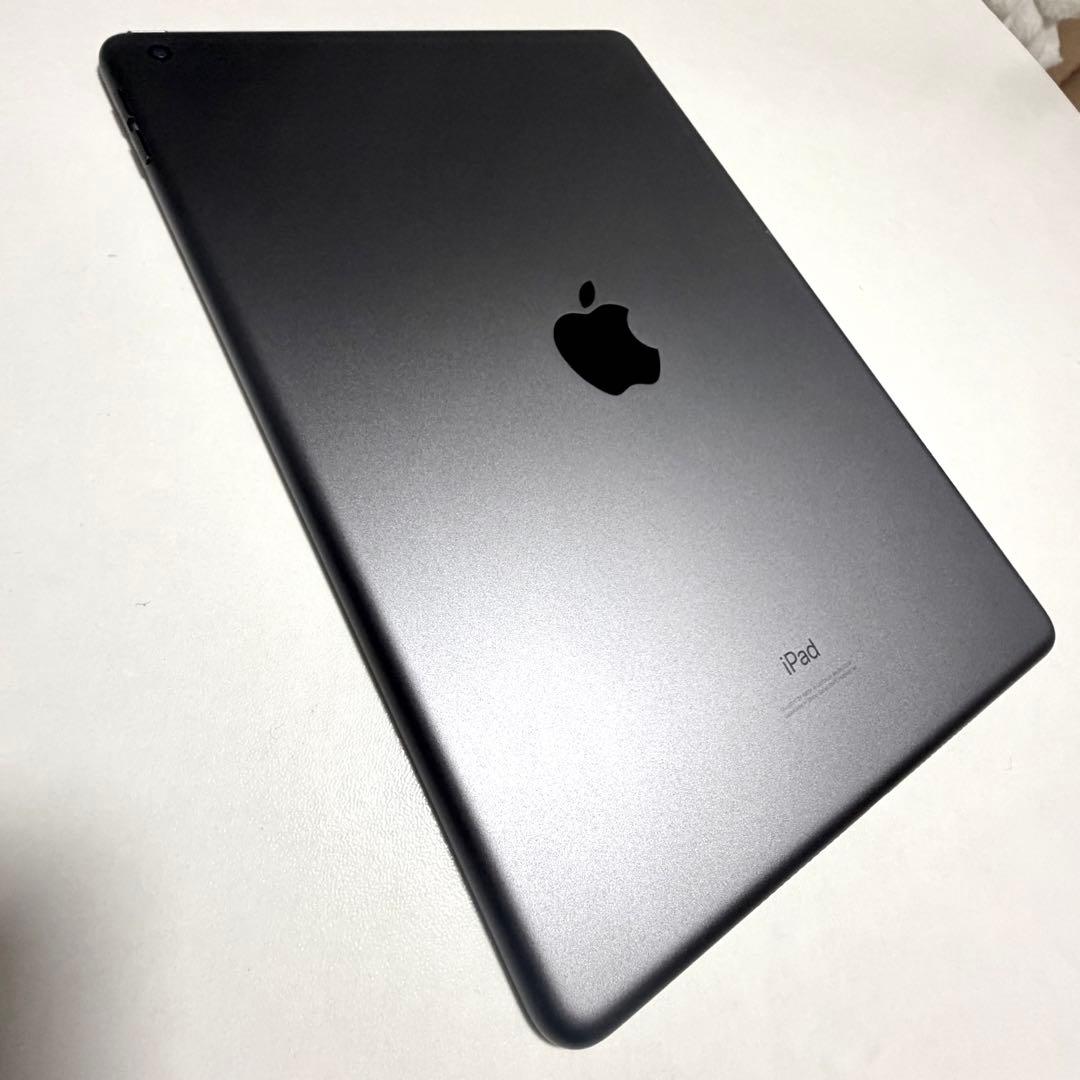 Apple iPad（第7世代） 32GB Wi-Fiモデル本体のみ 初期化済み
