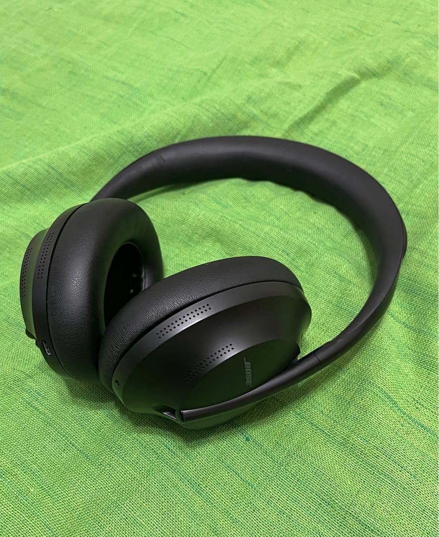 0*代様 BOSE QuietComfort 700 ノイズキャンセリング　パッ
