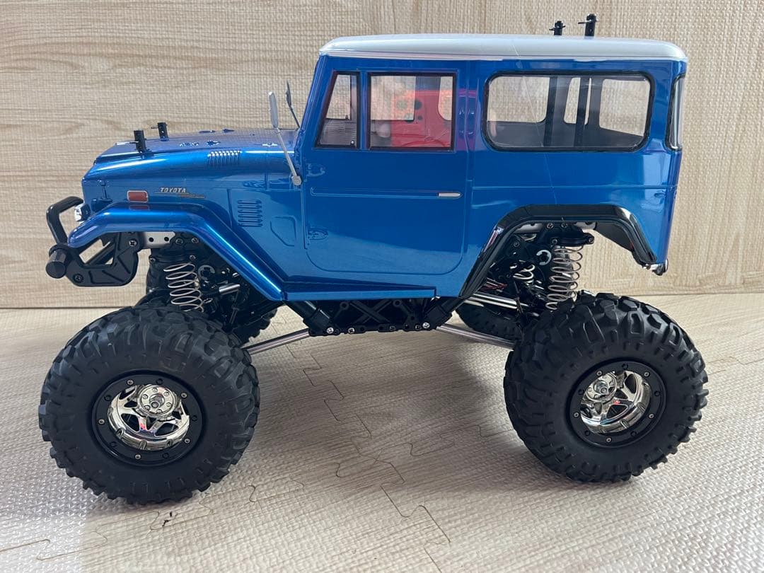 タミヤ CR01（4WS）（LED）