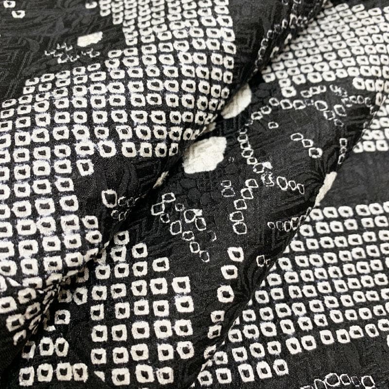 504z3☆鈴乃屋 振袖 総絞り 身幅広め 古典柄 黒☆美品 成人式 結婚式