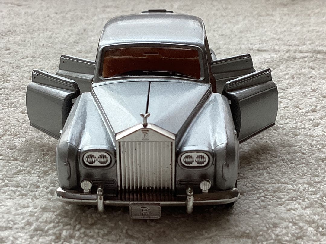 トミカ　ダンディ　F06ロールスロイス　ファンタムⅥ 日本製　1/43