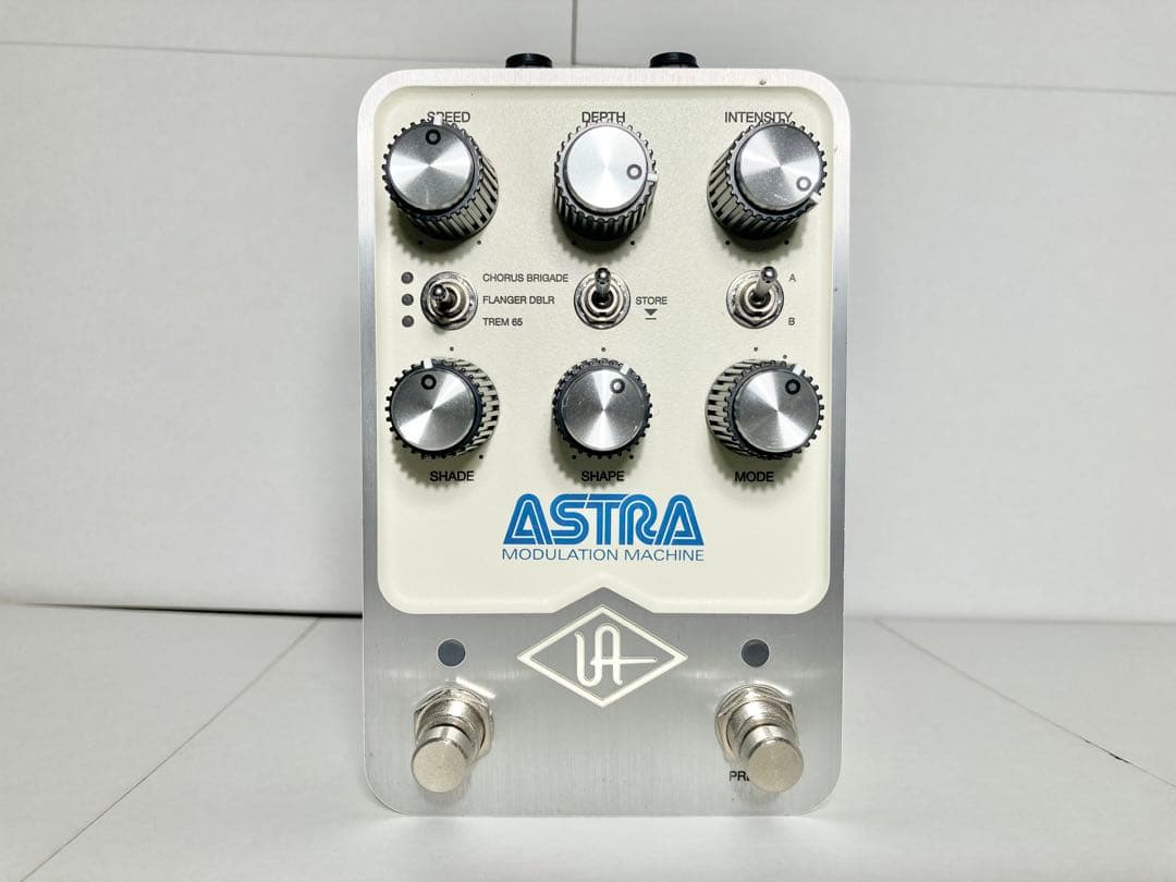 Universal Audio UAFX Astra Modulationペダル