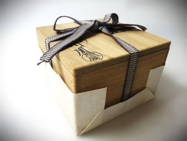 「仁清写蜻蛉文」手描きトンボ模様の茶碗