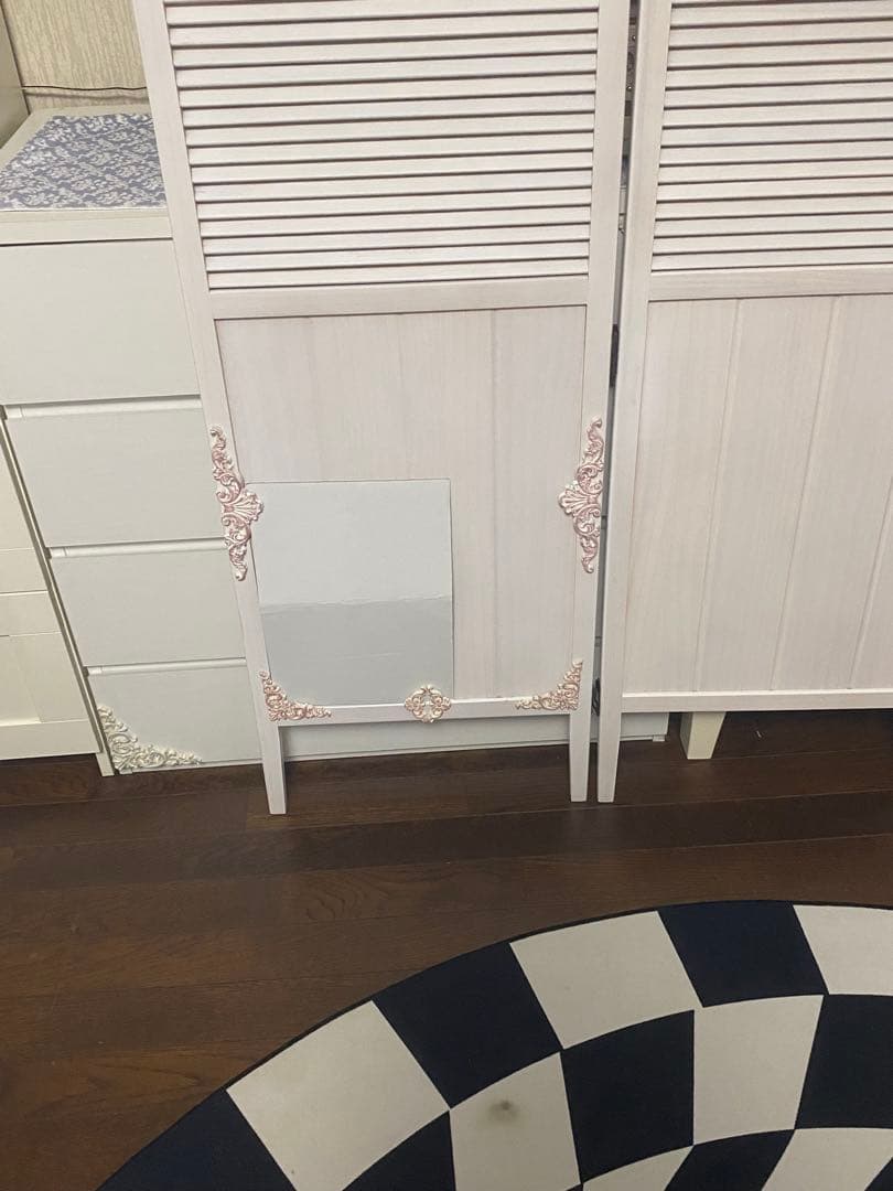 便利な 3連 パーティション♦️フレンチ ロココ仕様♦️ホワイト＆ピンク♦️未使用