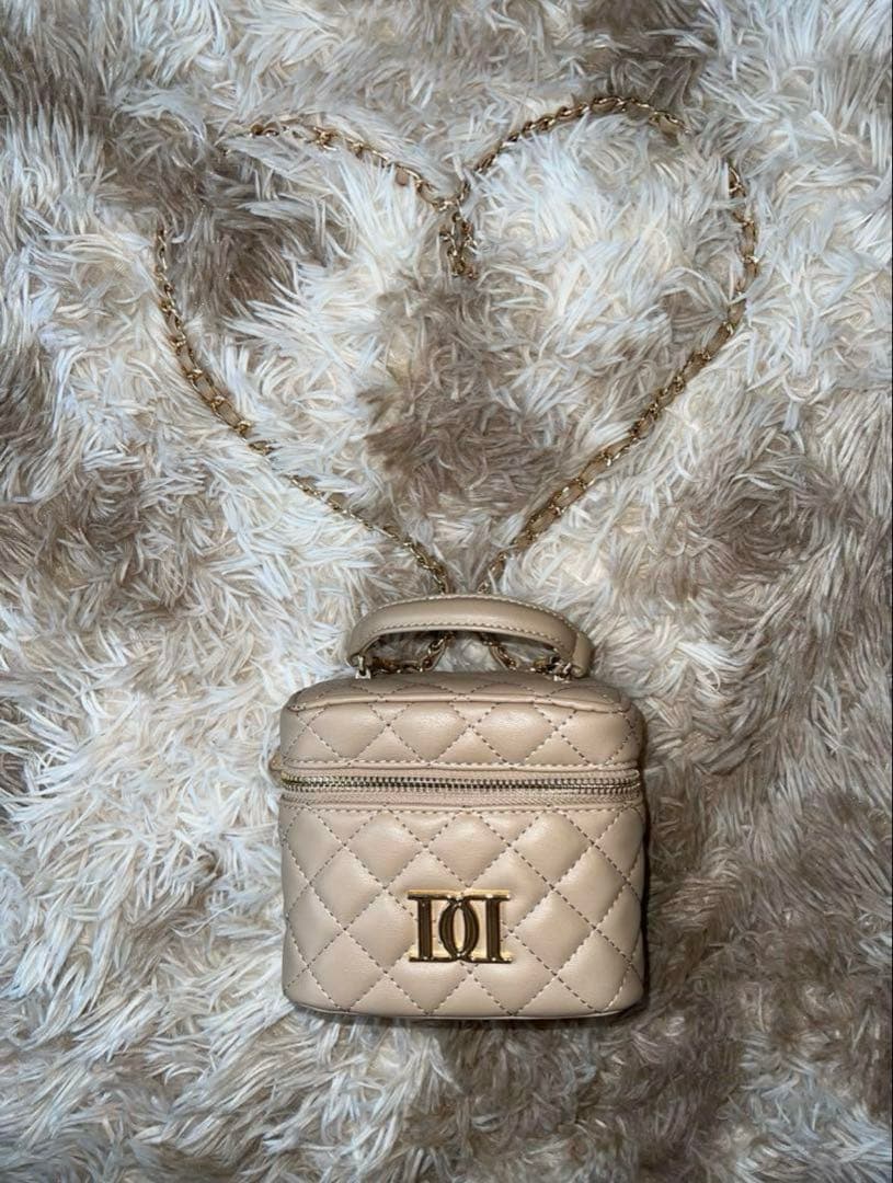 『現物写真あり』Darich キルティングスクエアミニバッグ ダーリッチ