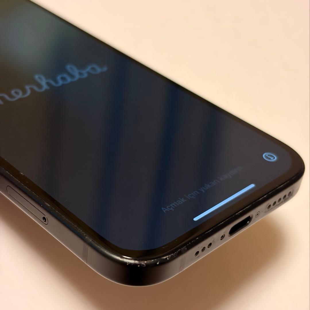 iPhone15 256GB ブラック｜通常利用OK｜液晶不具合ありジャンク扱い