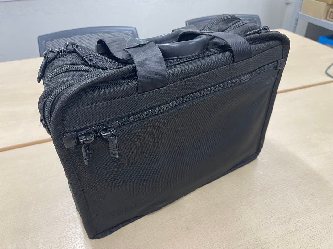 TUMI (26141DH )エクスパンダブルオーガナイザーブリーフケース