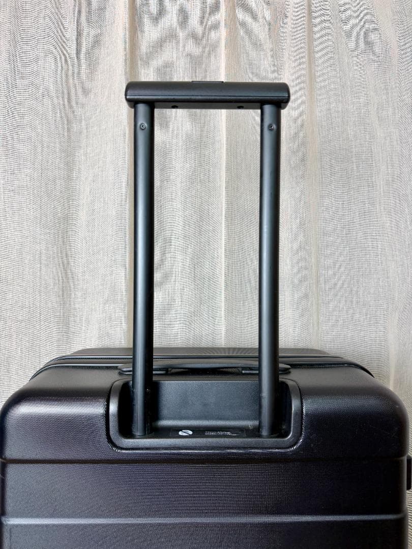 無印良品 キャリーケース バーを自由に調節できる ハード スーツケース 72L
