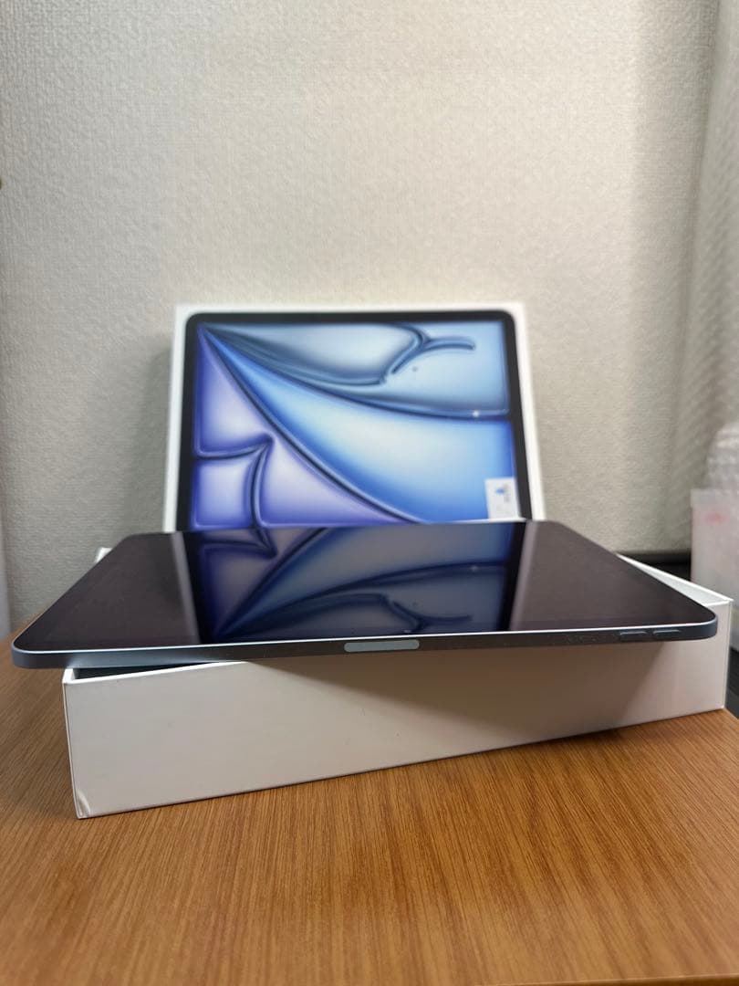 【極美品】iPadAirM2 128GB MUWD3J/A VX4LL