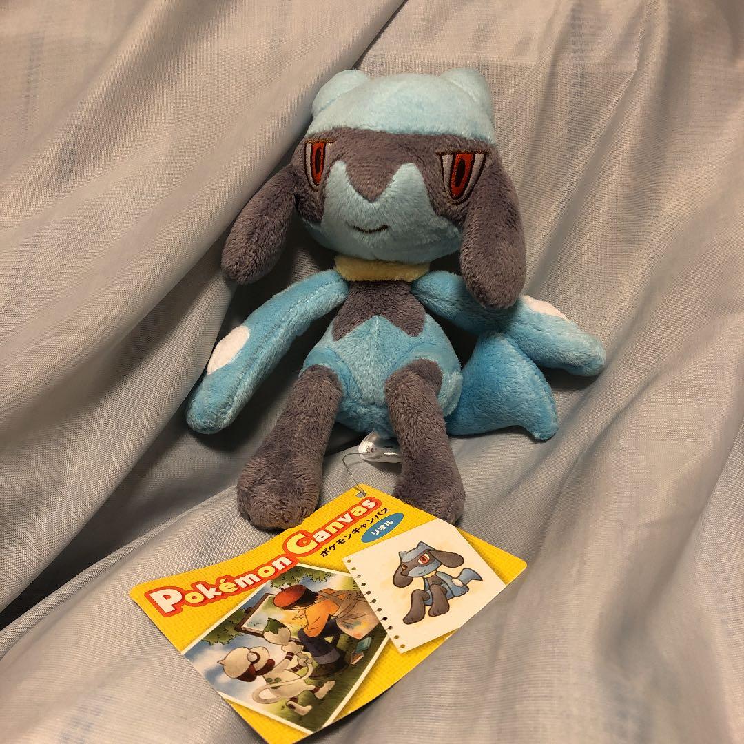 ポケモンセンター　キャンバスぬいぐるみ　リオル