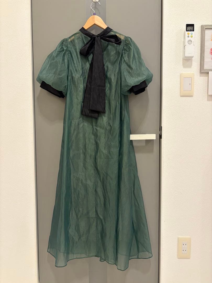 Kana Aラインシアーワンピース　結婚式　オケージョンドレス