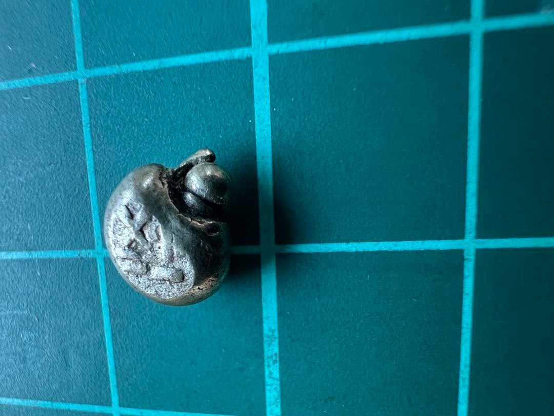 日本古金銀　安政露銀子持ち　0.97g