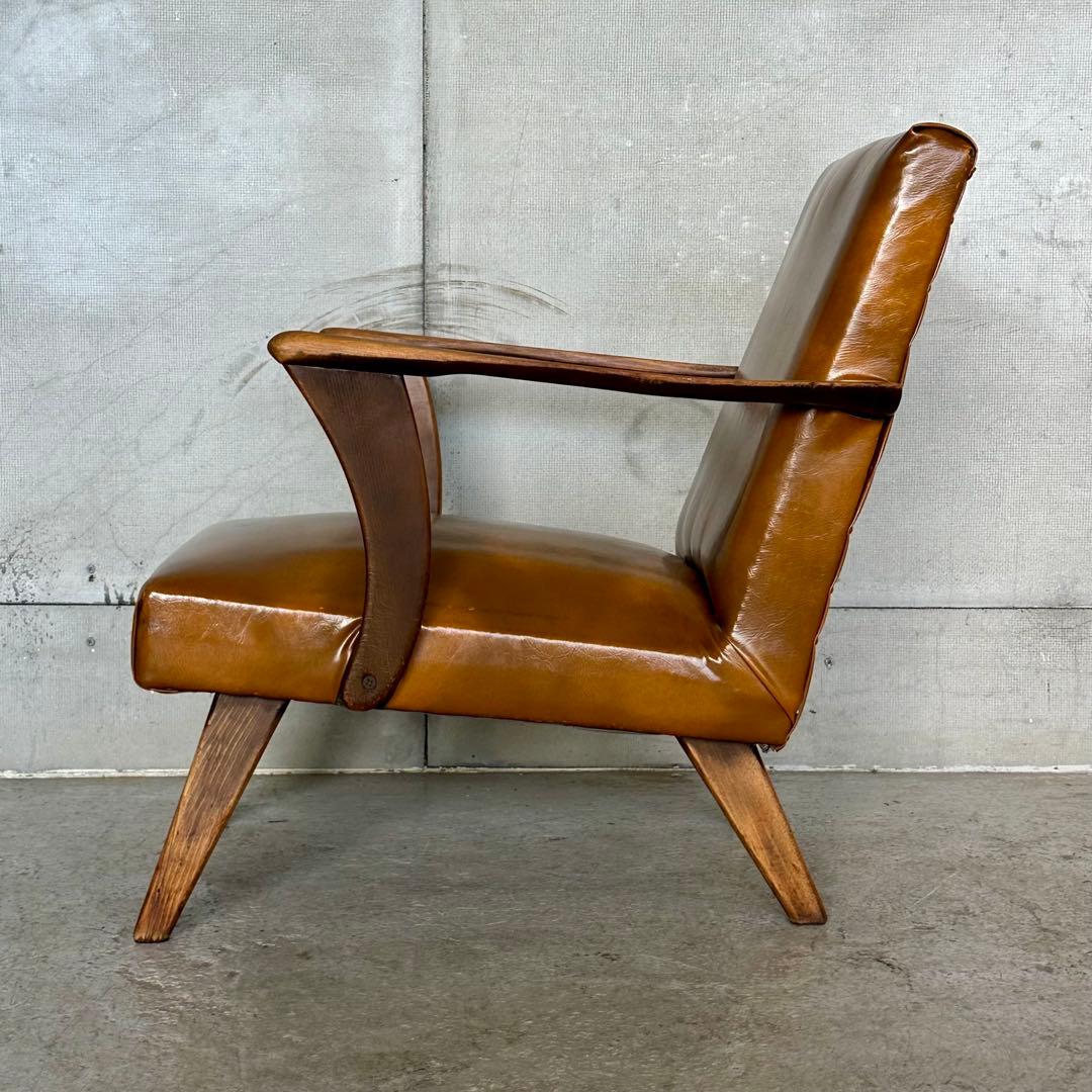 ✦1960〜1970✦PUレザー張り ラウンジチェア 木製脚　喫茶店　昭和レトロ