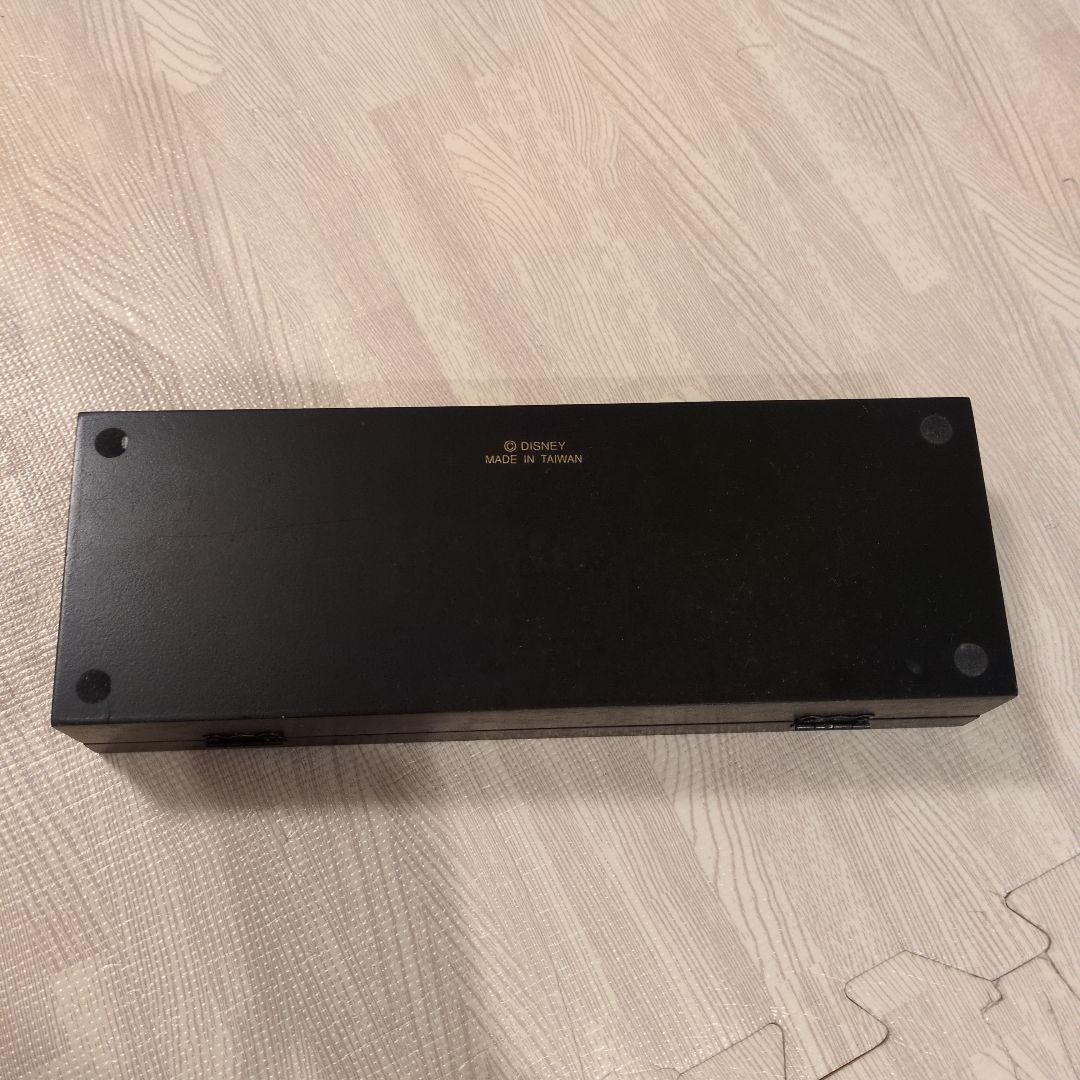 DISNEY ART ピンバッジ8点セット