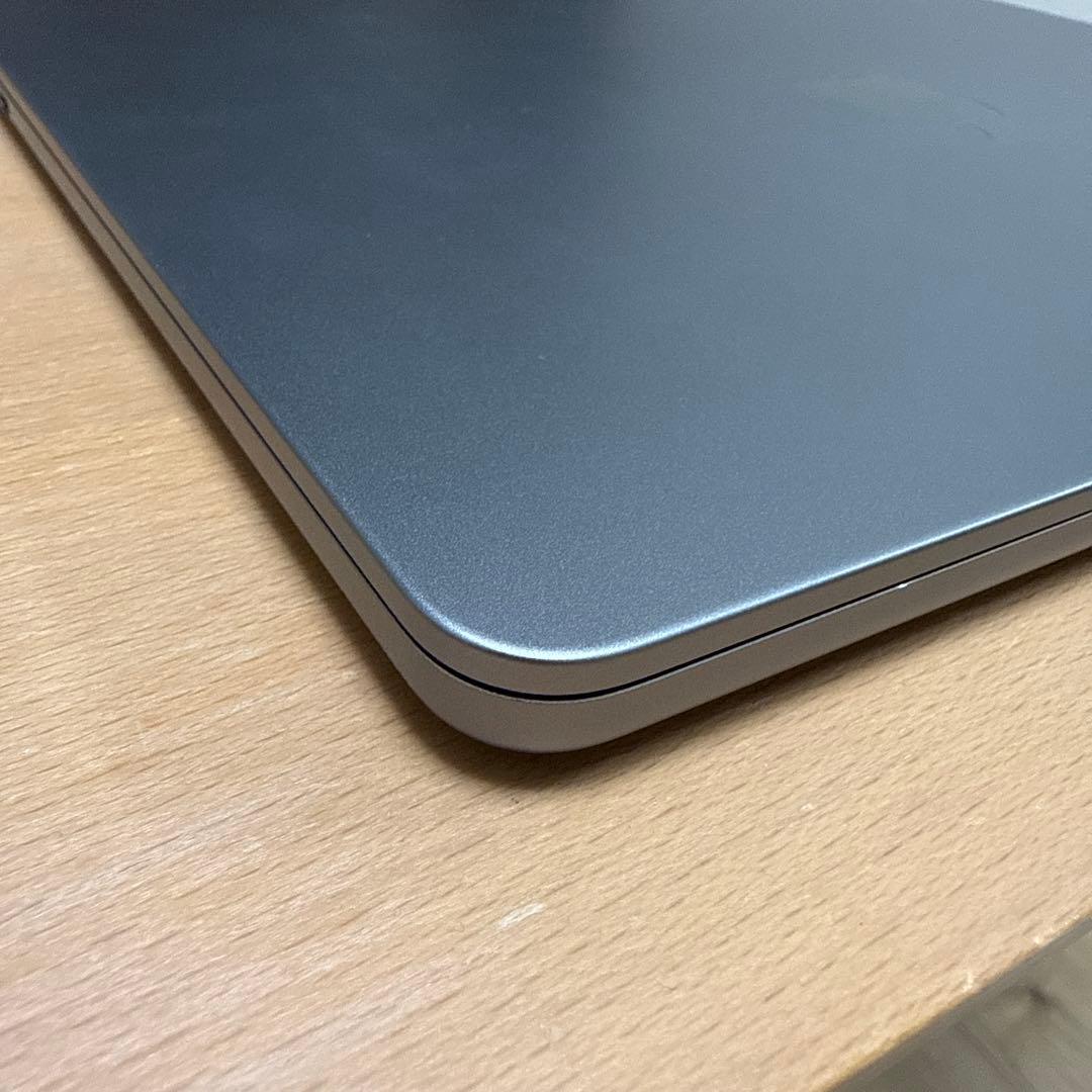 MacBookAir 2022 スペースグレー M2/8GBメモリ/256GB