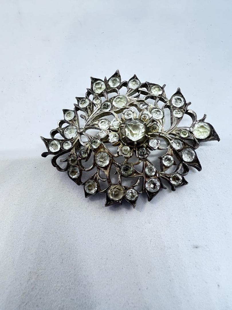 木の葉の形のブローチ②　水晶　ローズカット　ジョージアン