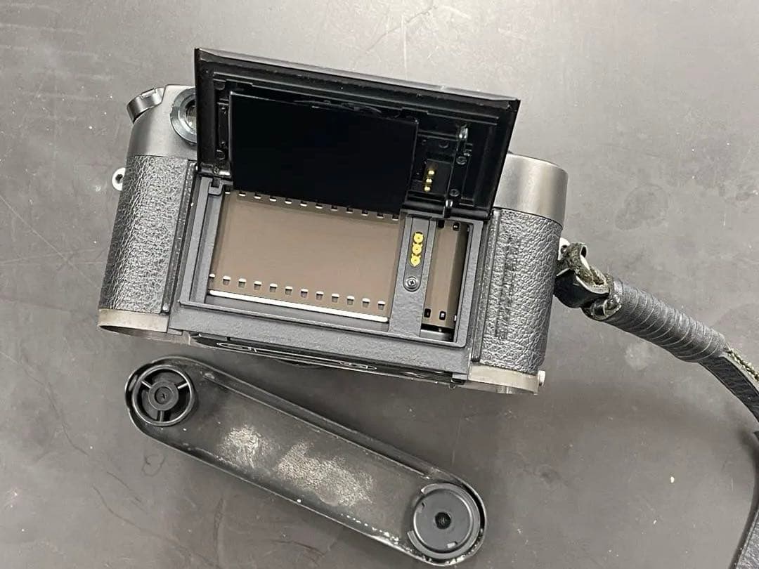 LEICA M6￼ ELMARIT 1:2.8/2.8