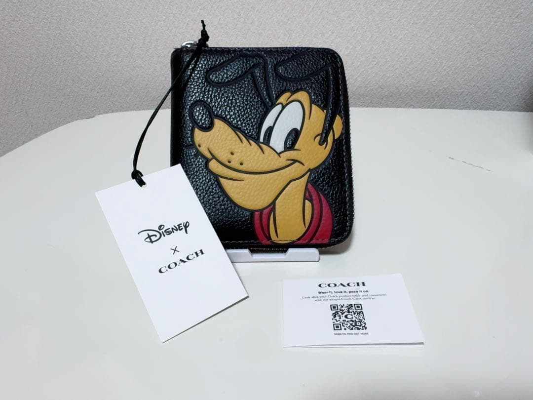 【新品・正規品】ディズニーコラボ商品 コーチ 2つ折り財布