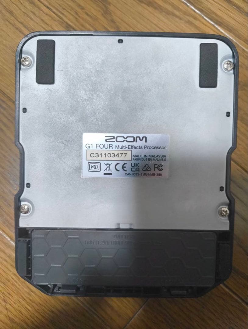 zoom g1 four アダプター付き