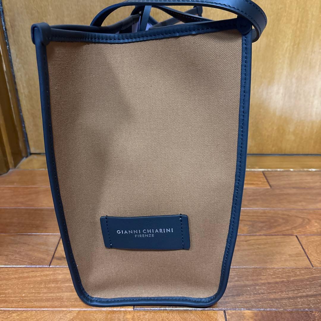 GIANNI CHIARINI ベージュトートバッグ