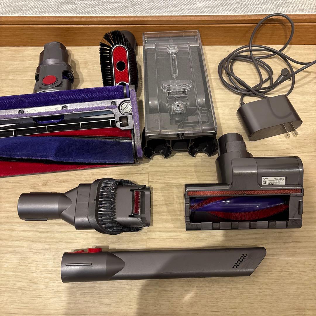【分解清掃済動作品】ダイソン　SV12 V10 コードレスクリーナーセット　美品