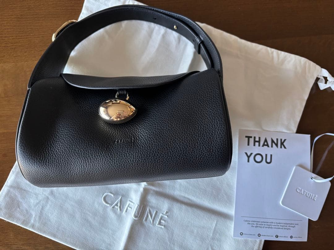 CAFUNÉ カフネ ドロップダッフル ハンドバッグ