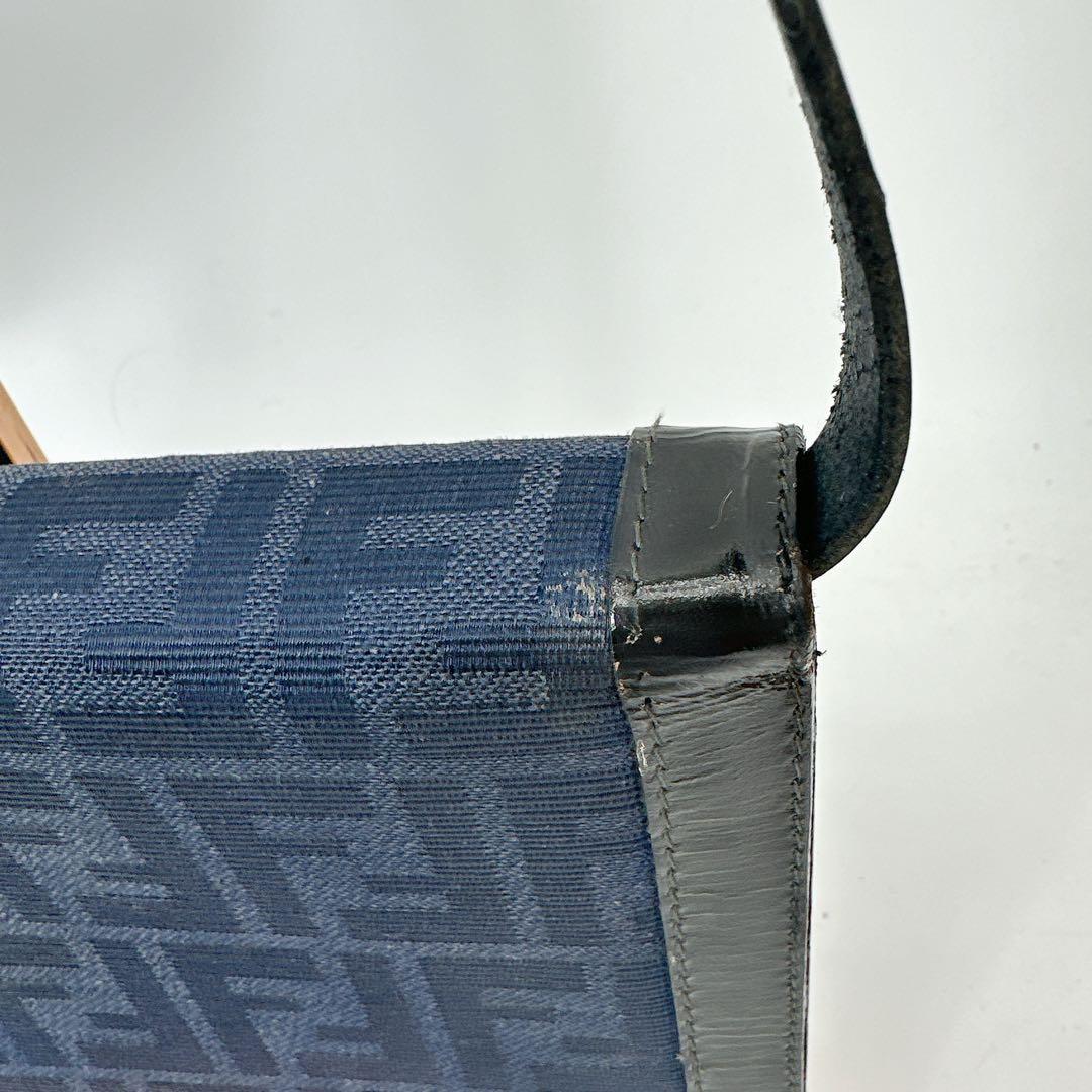 FENDI フェンディ　ズッカ柄　ヴィンテージ　ワンショルダーバッグ