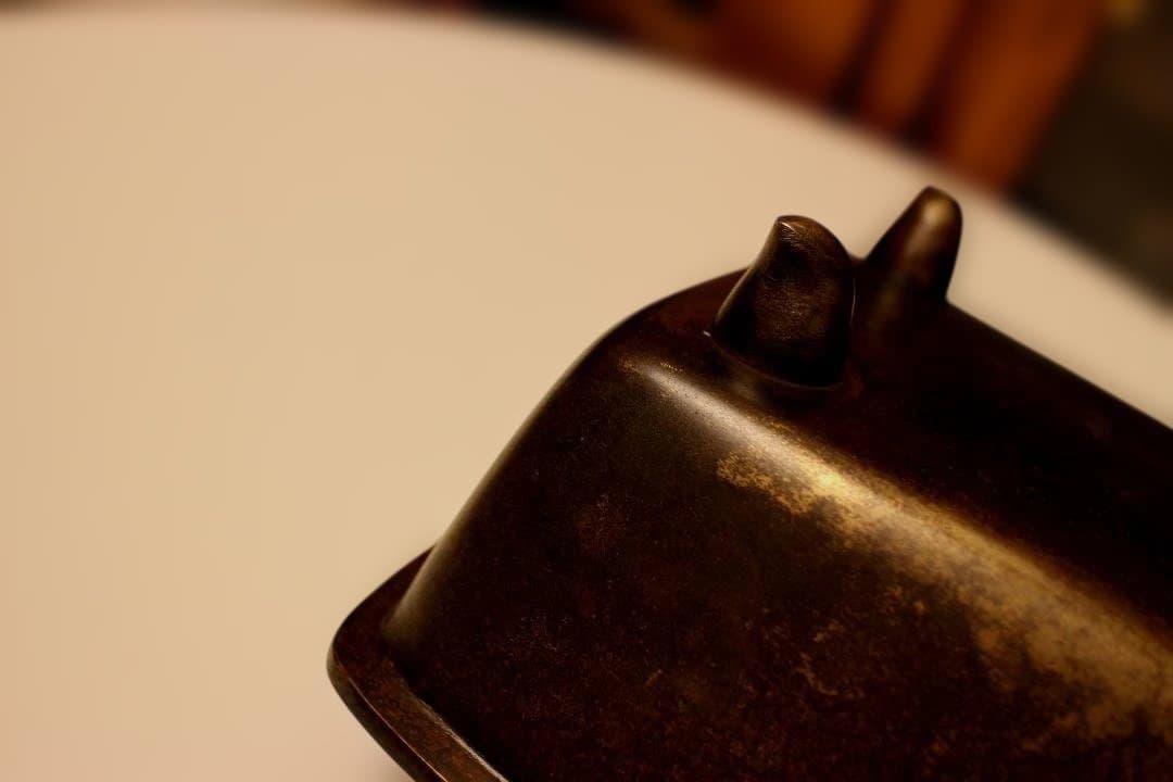 唐物　宣徳銅　宝雲銘 四方香炉 状態良好