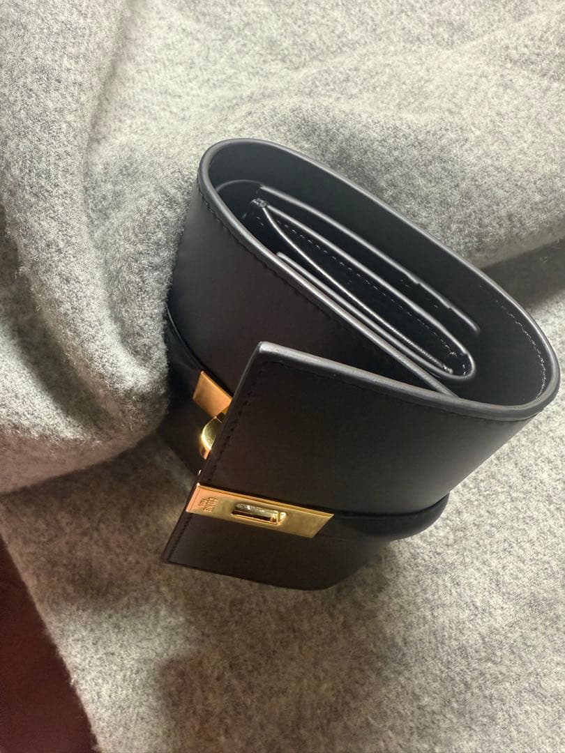 セリーヌ CELINE 財布 16（セーズ）