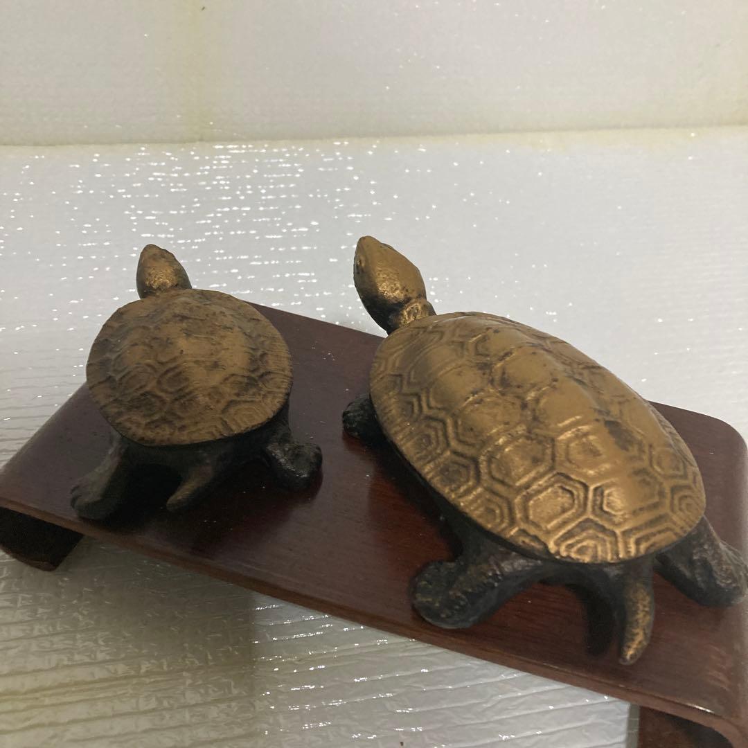 金属製亀の置物 大小セット 木製台座付き、着払いでお願いします。