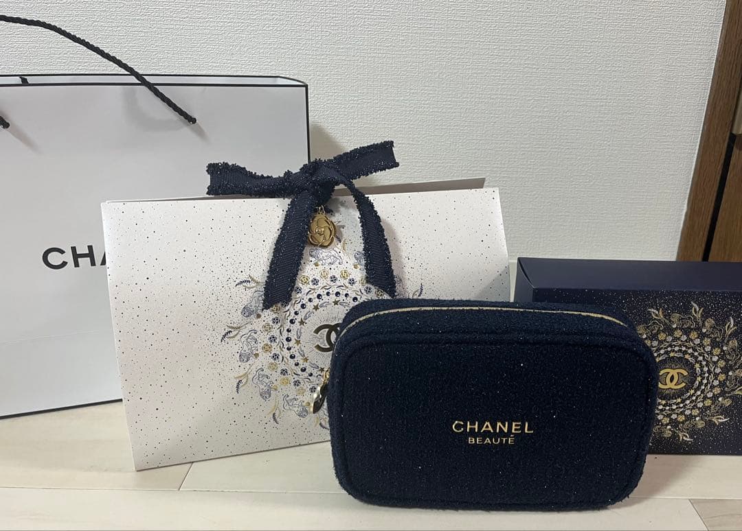 新品シャネル ホリデー限定リップアンドネイルケアセット2025写真全て付き