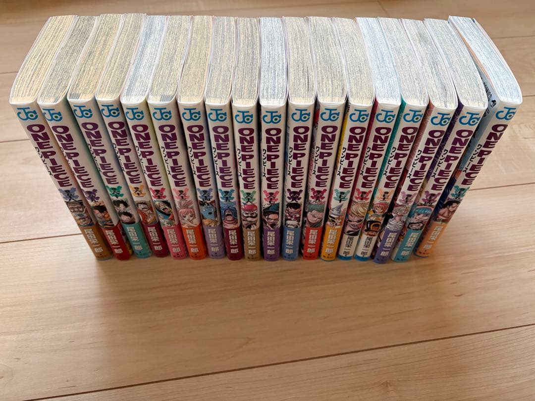 全巻ワンピースコミックス1〜97巻と101巻とファンブックと映画特典ブック