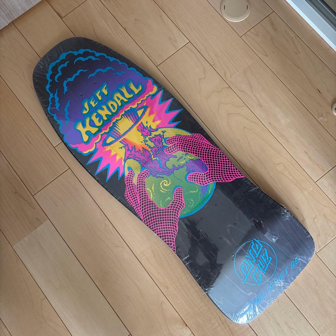 Santa Cruz Kendall reissue 10.0インチ